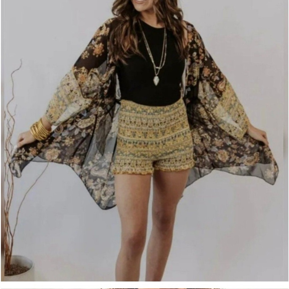 NWT Free People - Size M - 2 Pc Dream State Set Black Combo Robe & Short Set